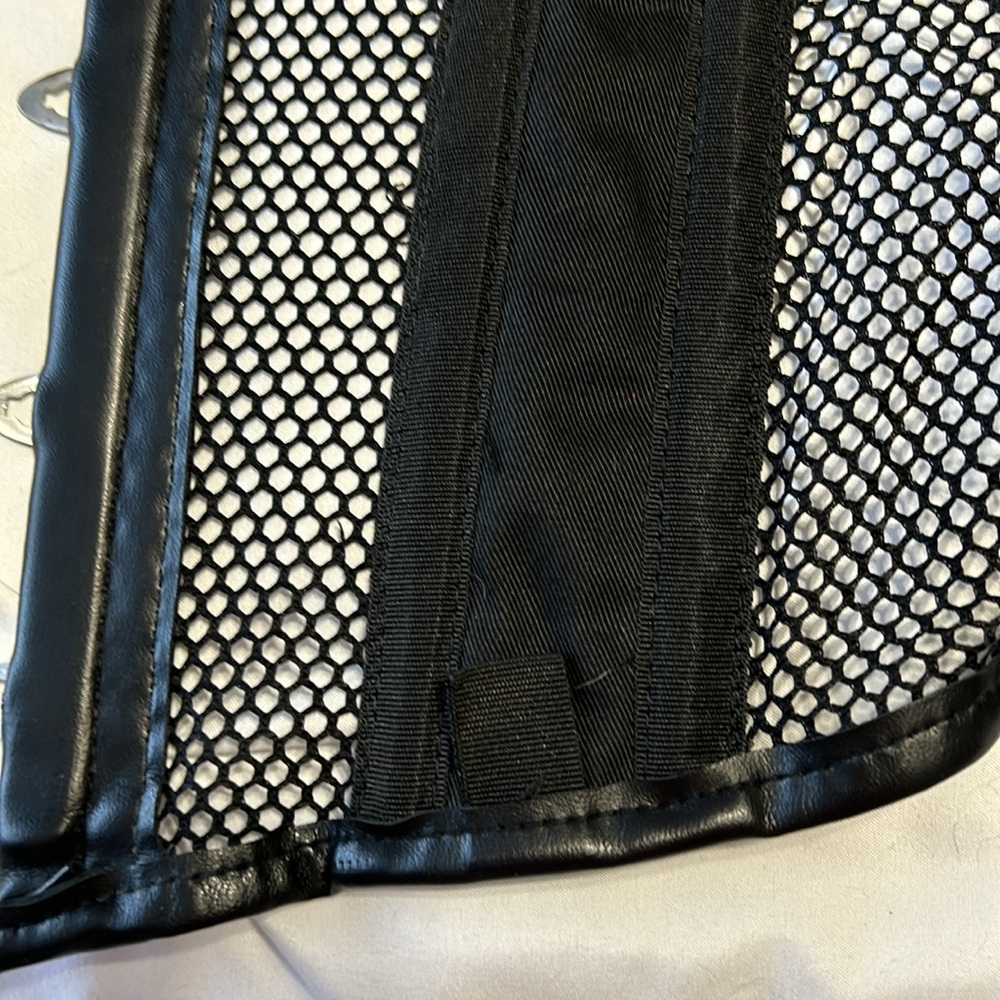 Daisy Corset - Picture 14 of 14